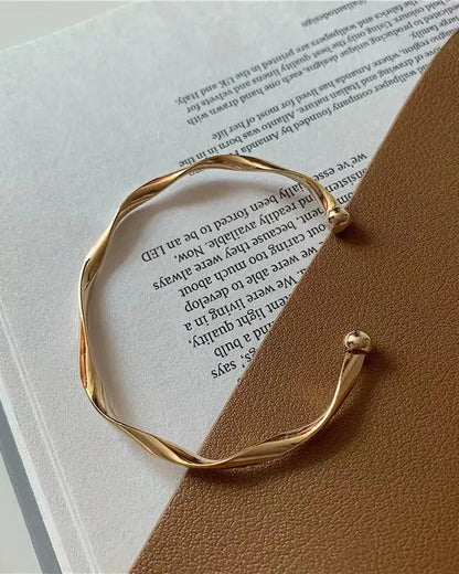 Wave Motion Bracelet